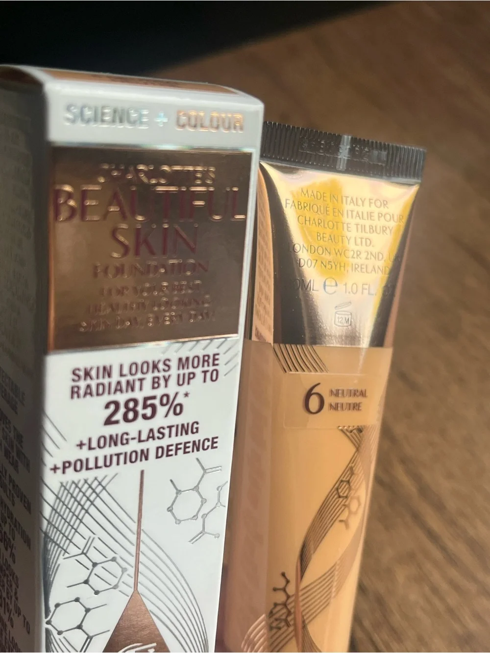 Charlotte Tilbury Beautiful Skin Foundation - 6 Neutrql